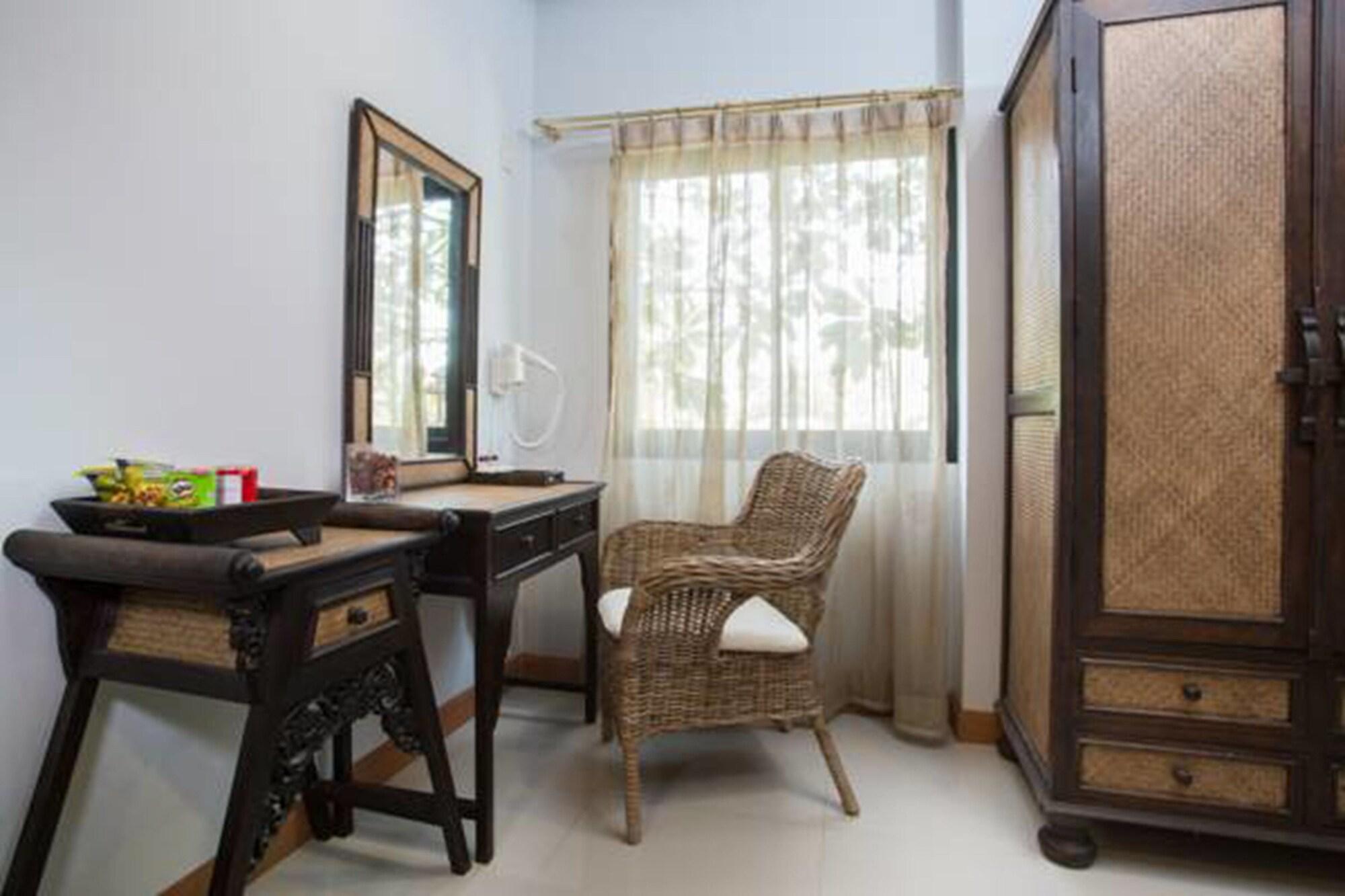 Ploykhumthong Boutique Resort Bangkok Luaran gambar