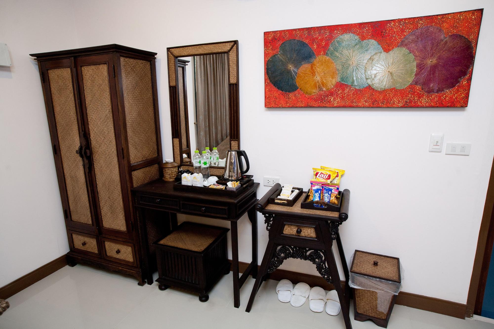 Ploykhumthong Boutique Resort Bangkok Luaran gambar