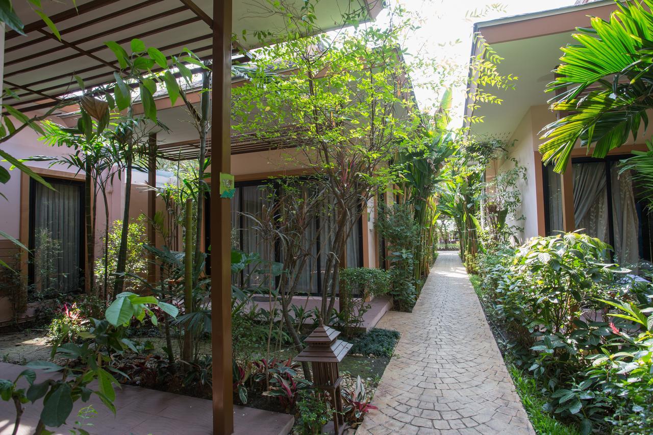 Ploykhumthong Boutique Resort Bangkok Luaran gambar