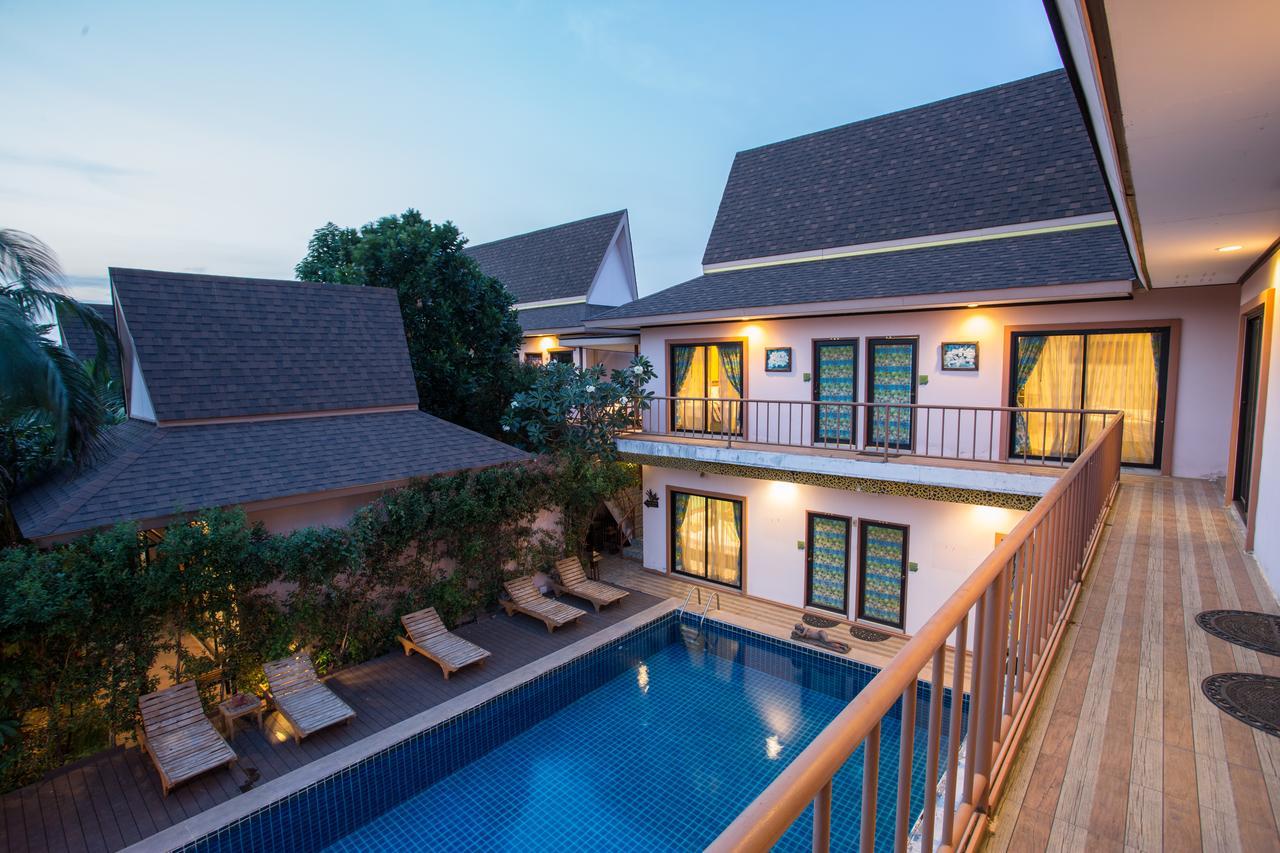 Ploykhumthong Boutique Resort Bangkok Luaran gambar