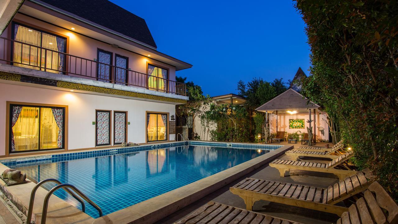 Ploykhumthong Boutique Resort Bangkok Luaran gambar