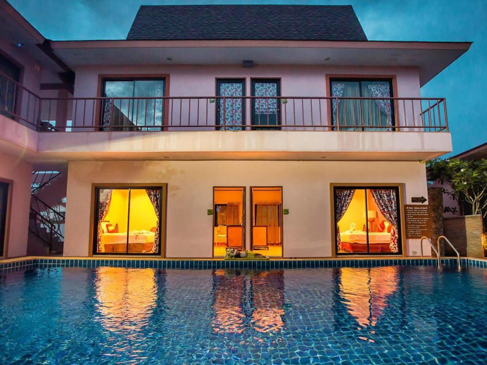 Ploykhumthong Boutique Resort Bangkok Luaran gambar